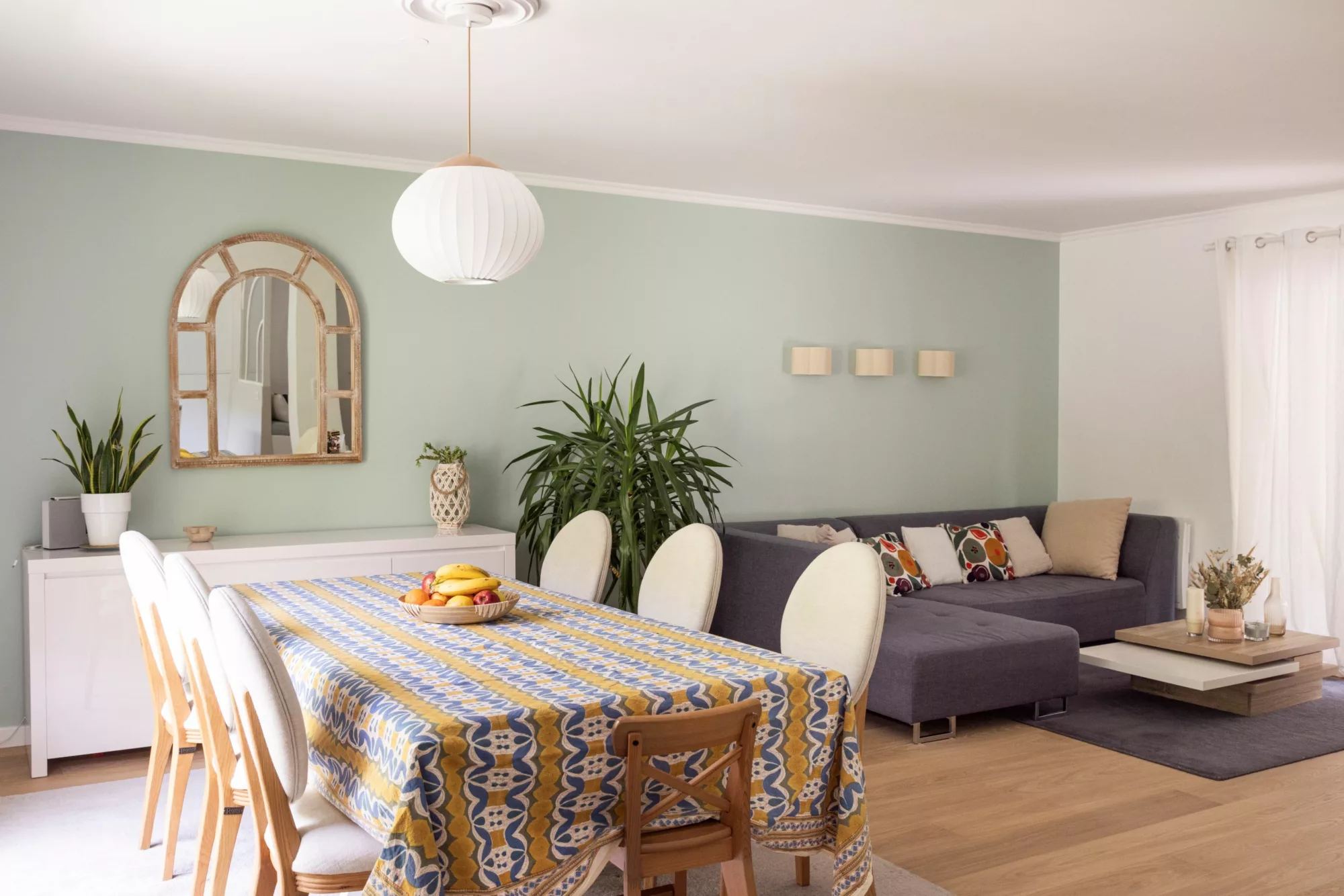 Sejour salon mur vert