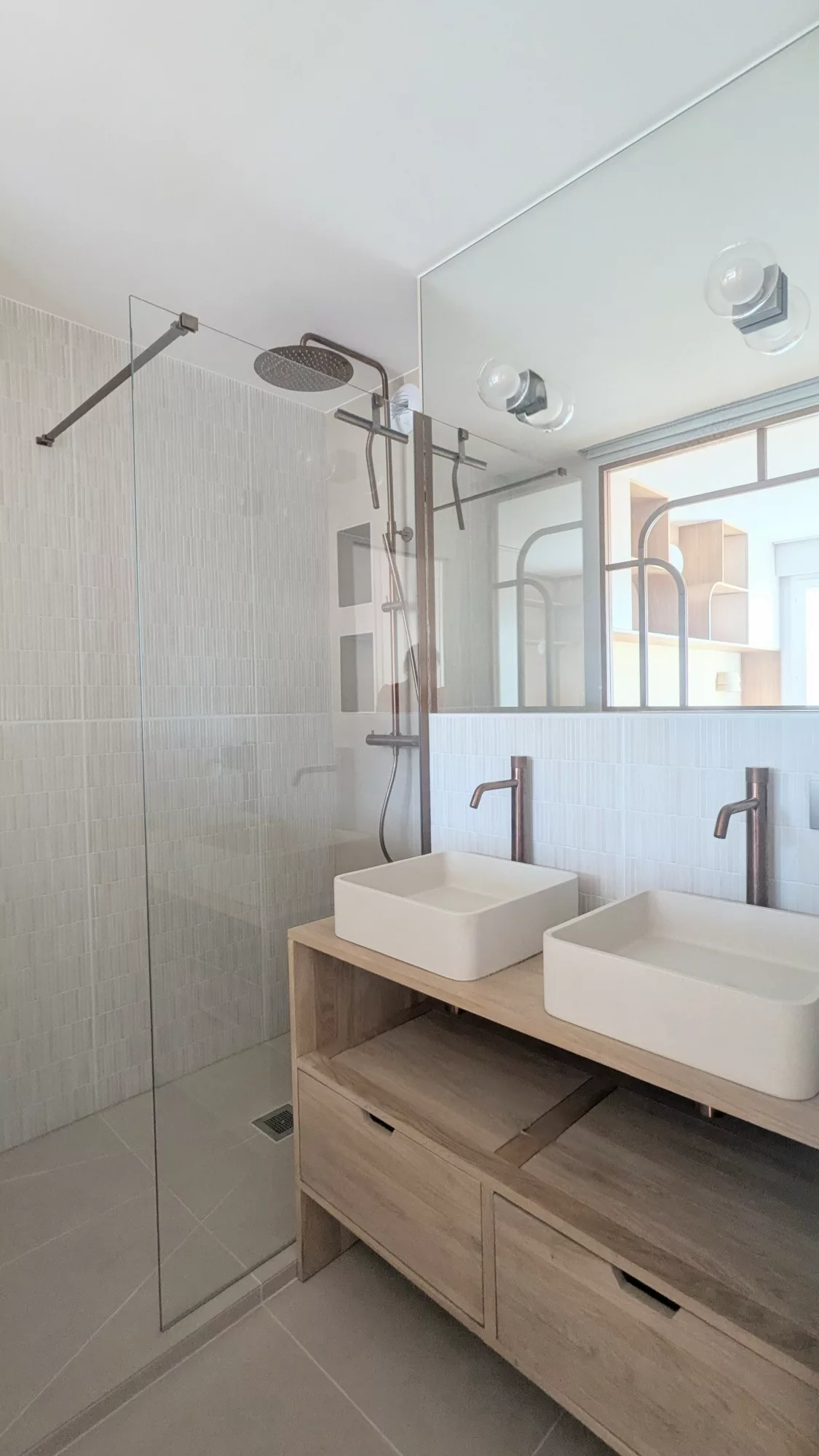 SALLE DE BAIN DOUBLE VASQUE DOUCHE